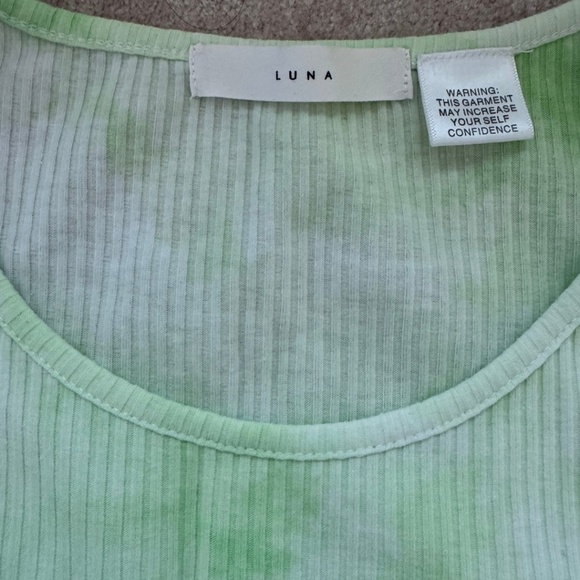 Green Tie-dye Ribbed Cropped Tank Top - Picture 2 of 3